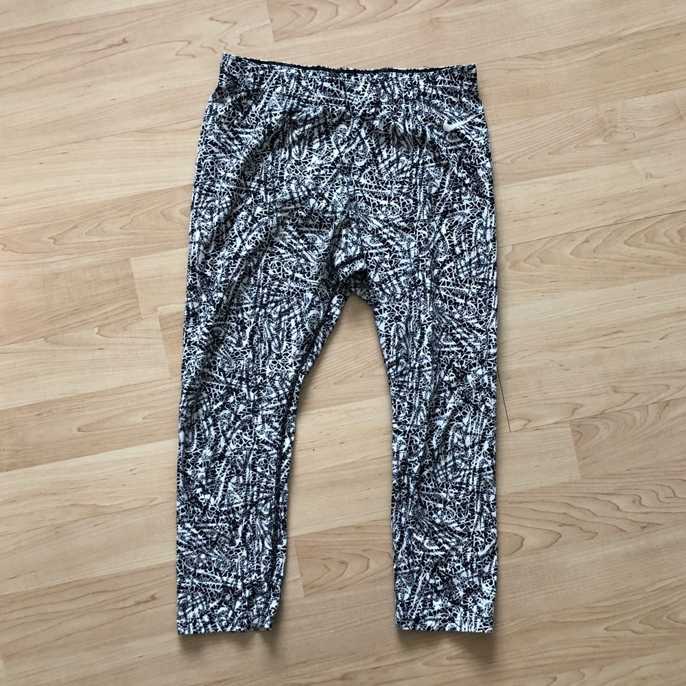 Nike Crop Running Leggings